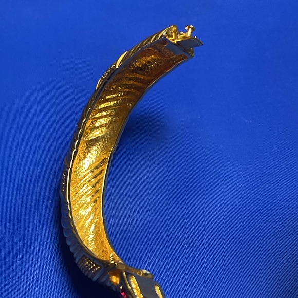 Vintage JBK Camrose & Kross Red & Clear Crystal Hinged Bracelet - Picture 6 of 14